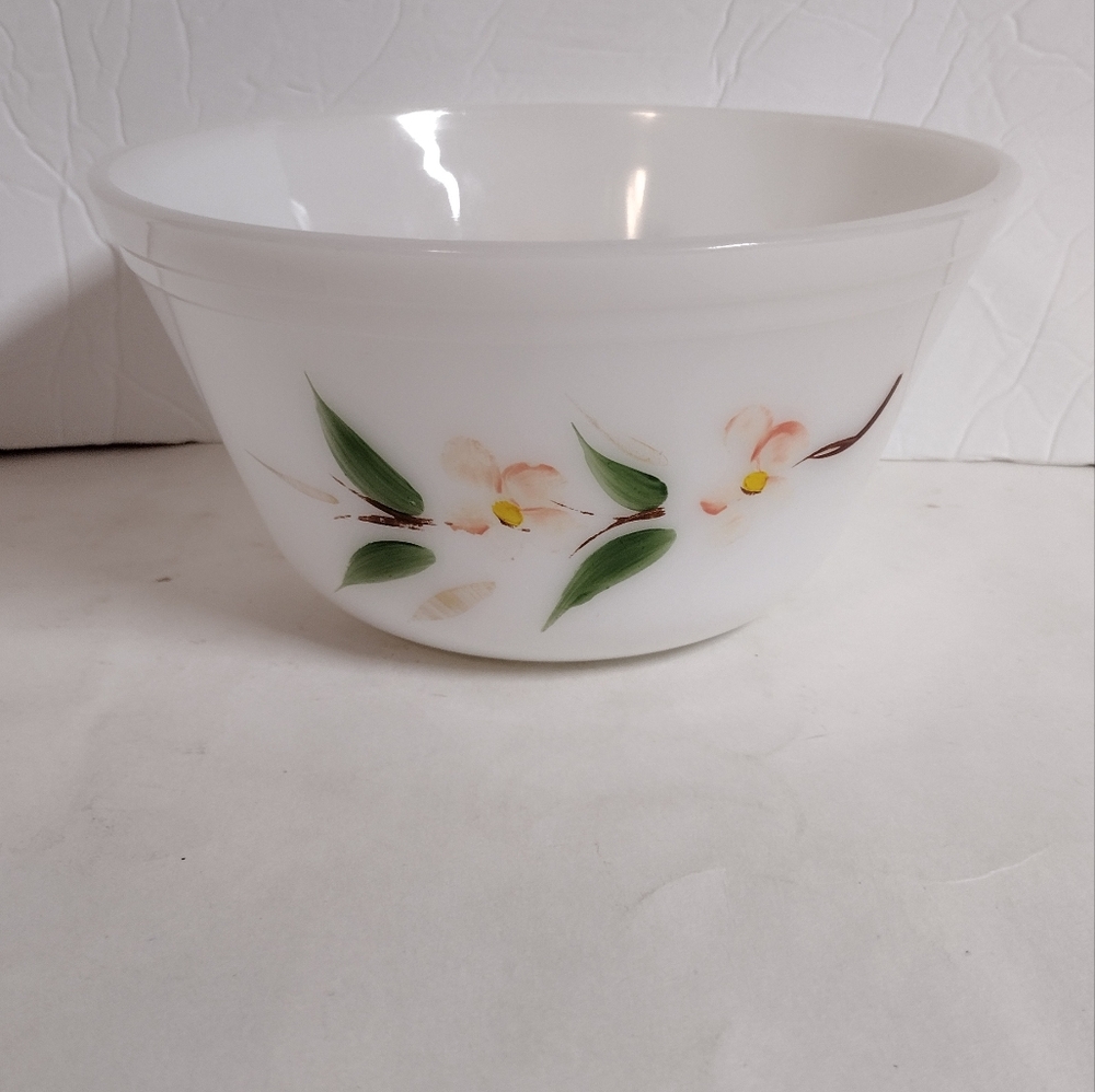Vintage 60's Federal Glass Mixing Bowl White Floral 8" Diameter